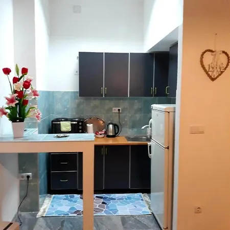 דירה Mely